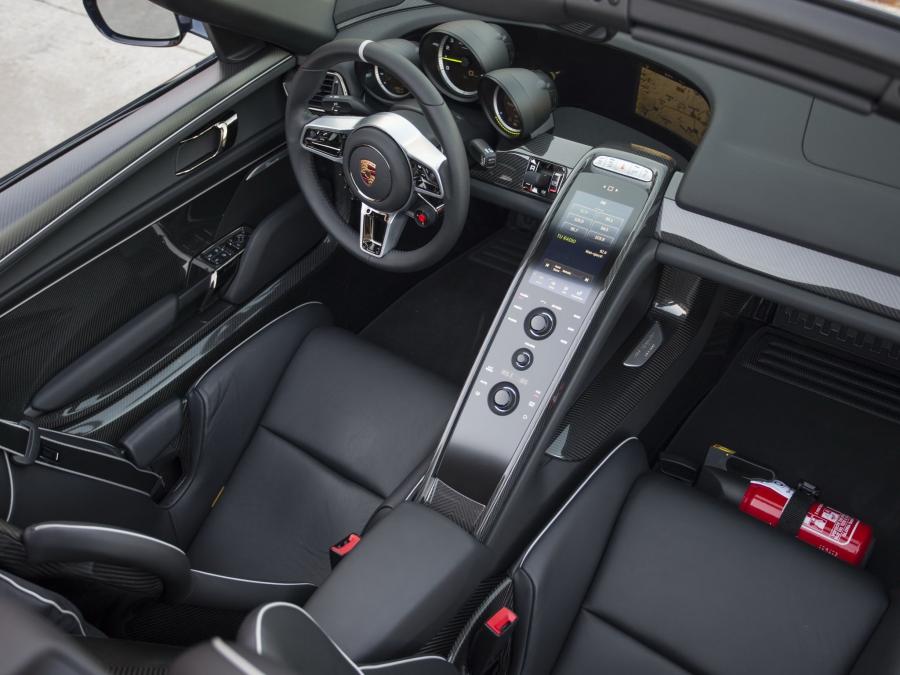  Porsche 918 Spyder 2014 года  (US) (фото 12 из 28)